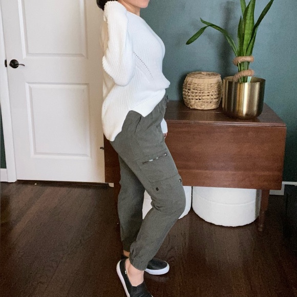 Banana Republic- 100% Lyocell cargo joggers elastic waist drawstring steel green - Picture 2 of 15